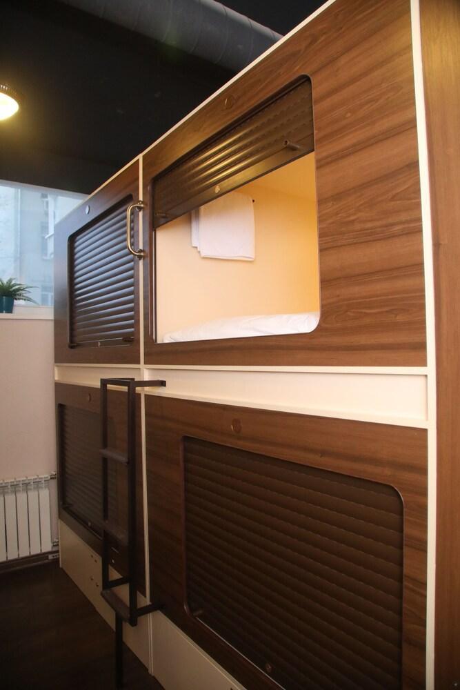 Capsule Hotel Interqube Tretyakovskaya Moscow Ngoại thất bức ảnh