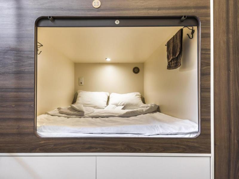 Capsule Hotel Interqube Tretyakovskaya Moscow Ngoại thất bức ảnh